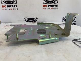 Кронштейн Nissan Rogue T33 2.5 Кронштейн Nissan Rogue T33 2.5