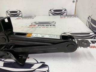 Домкрат Nissan Rogue T33 2.5 Домкрат Nissan Rogue T33 2.5