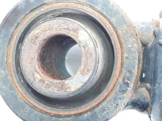 Стойка подвески задняя правая Nissan Rogue T33 2.5 Стойка подвески задняя правая Nissan Rogue T33 2.5