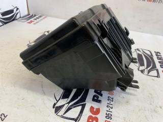 Корпус блока предохранителей Rogue 2021 T33 2.5 Корпус блока предохранителей Rogue 2021 T33 2.5