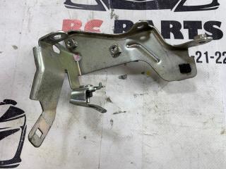Кронштейн Nissan Rogue T33 2.5 Кронштейн Nissan Rogue T33 2.5