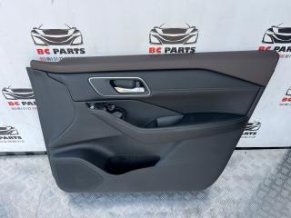 Обшивка боковой двери передняя правая Nissan Rogue T33 2.5 Обшивка боковой двери передняя правая Nissan Rogue T33 2.5