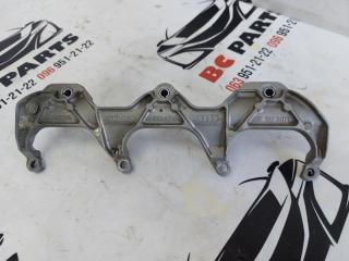 Кронштейн впускного коллектора Audi Q5 2016 Б/У Кронштейн впускного коллектора Audi Q5 2016