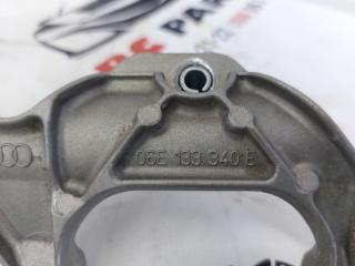 Кронштейн впускного коллектора Q5 2016 3.0