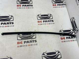 Молдинг лобового стекла правый Audi A3 2018 Б/У Молдинг лобового стекла правый Audi A3 2018