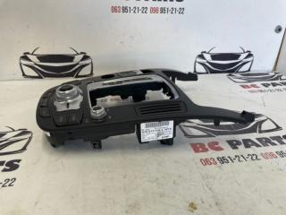 Блок кнопок в торпеду Q5 2016 3.0