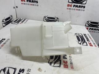 Бачок стеклоомывателя Nissan Rogue T32 QR25 2.5 Бачок стеклоомывателя Nissan Rogue T32 QR25 2.5