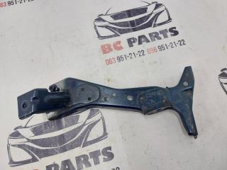 Кронштейн крыла передний левый A3 2018 2.0