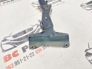 Кронштейн крыла передний левый A3 2018 2.0