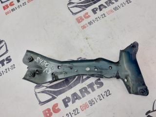 Кронштейн крыла передний левый A3 2018 2.0