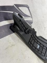 Уголок жабо правый Nissan Rogue T33 2.5