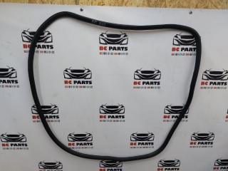 Уплотнитель кузова передний правый Chevrolet Bolt EV 2023 Б/У Уплотнитель кузова передний правый Chevrolet Bolt EV 2023