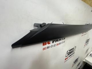 Накладка передней стойки правая Rogue 2021 T33 2.5 Накладка передней стойки правая Rogue 2021 T33 2.5