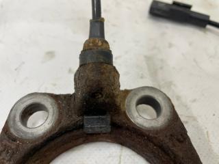 Датчик ABS задний Nissan Rogue T32 QR25 2.5 Датчик ABS задний Nissan Rogue T32 QR25 2.5