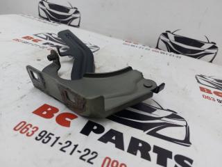 Петля капота левая Nissan Rogue T33 2.5 Петля капота левая Nissan Rogue T33 2.5