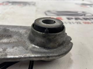 Подушка двигателя задняя Nissan Rogue T32 QR25 2.5 Подушка двигателя задняя Nissan Rogue T32 QR25 2.5