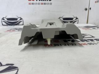 Накладка ремня безопасности правая Rogue 2021 T33 2.5 Накладка ремня безопасности правая Rogue 2021 T33 2.5
