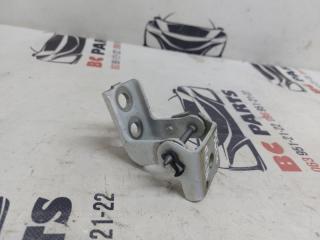 Петля двери передняя правая Peugeot 301 1.6