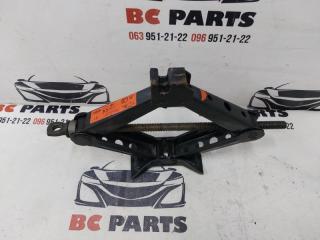Домкрат Sentra 2012-2019 B17 1.8 Домкрат Sentra 2012-2019 B17 1.8
