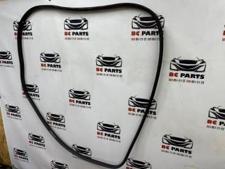 Уплотнитель кузова передний левый Pilot 2019 3.5