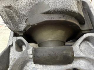 Подушка двигателя правая CX-5 2018 2.5