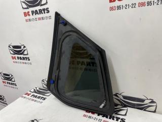 Форточка кузова правая Rogue 2021 T33 2.5