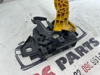 Замок капота Rogue 2021 T33 2.5 Замок капота Rogue 2021 T33 2.5