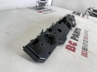 Направляющая бампера задняя правая Rogue 2021 T33 2.5 Направляющая бампера задняя правая Rogue 2021 T33 2.5