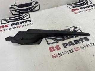 Уголок жабо правый Lexus RX 350 2012