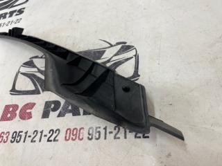 Уголок жабо правый RX 350 2012 3.5