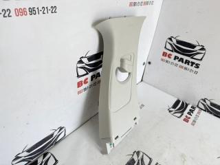 Накладка центральной стойки правая EV6 2023