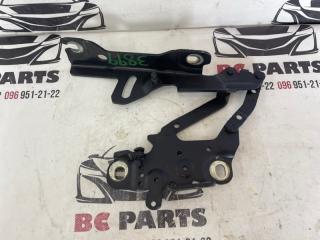 Запчасть петля капота правая Bmw 7 2008-2015