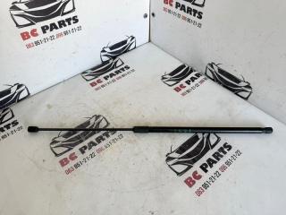 Амортизатор капота Audi Q3 2019-2024