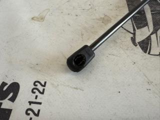 Амортизатор капота Audi Q3 83A