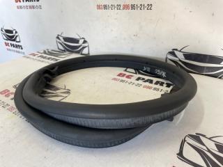 Уплотнитель кузова передний Dodge Durango 3.6