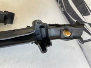 Уплотнитель кузова передний Durango 2018 3.6