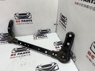 Кронштейн подрамника передний Nissan Rogue T32 QR25 2.5