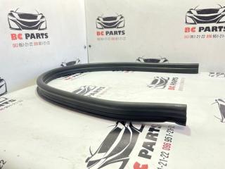 Уплотнительная резинка капота Q7 2017 4M 3.0