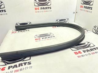 Уплотнительная резинка капота Audi Q7 4M 3.0