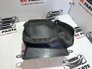 Воздухозаборник правый Audi Q7 4M 3.0