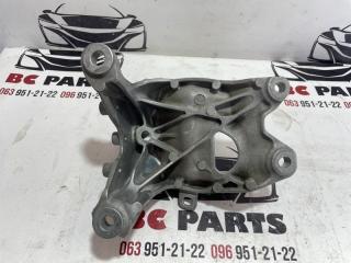 Кронштейн подушки двигателя правый Q7 2017 4M 3.0