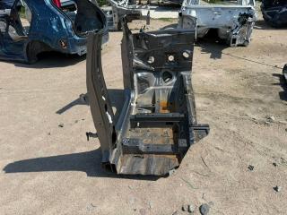 Часть кузова передний левый Rogue 2021 T33 2.5