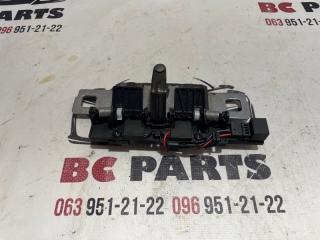 Петля крышки багажника Audi Q7 2017