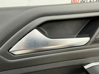 Обшивка боковой двери передняя левая Tiguan 2020 2.0