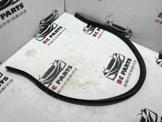 Фото запчасти уплотнительная резинка капота Volkswagen Tiguan 2020 Б/У запчасть Запчасть уплотнительная резинка капота Volkswagen Tiguan 2020