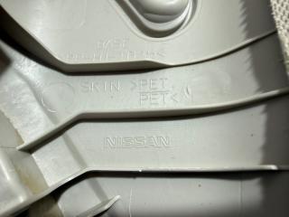 Накладка стойки лобового стекла правая Rogue 2020-2024 T33