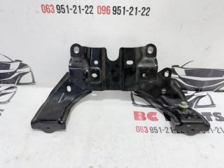Кронштейн замка капота Mazda 3 2021 Б/У Кронштейн замка капота Mazda 3 2021