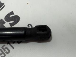 Амортизатор капота Tiguan 2020 2.0