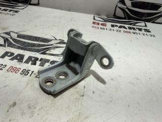 Петля двери передняя левая Rogue 2018 T32 QR25 2.5