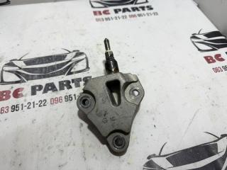 Кронштейн подушки двигателя левый Nissan Kicks 2021 Б/У Кронштейн подушки двигателя левый Nissan Kicks 2021